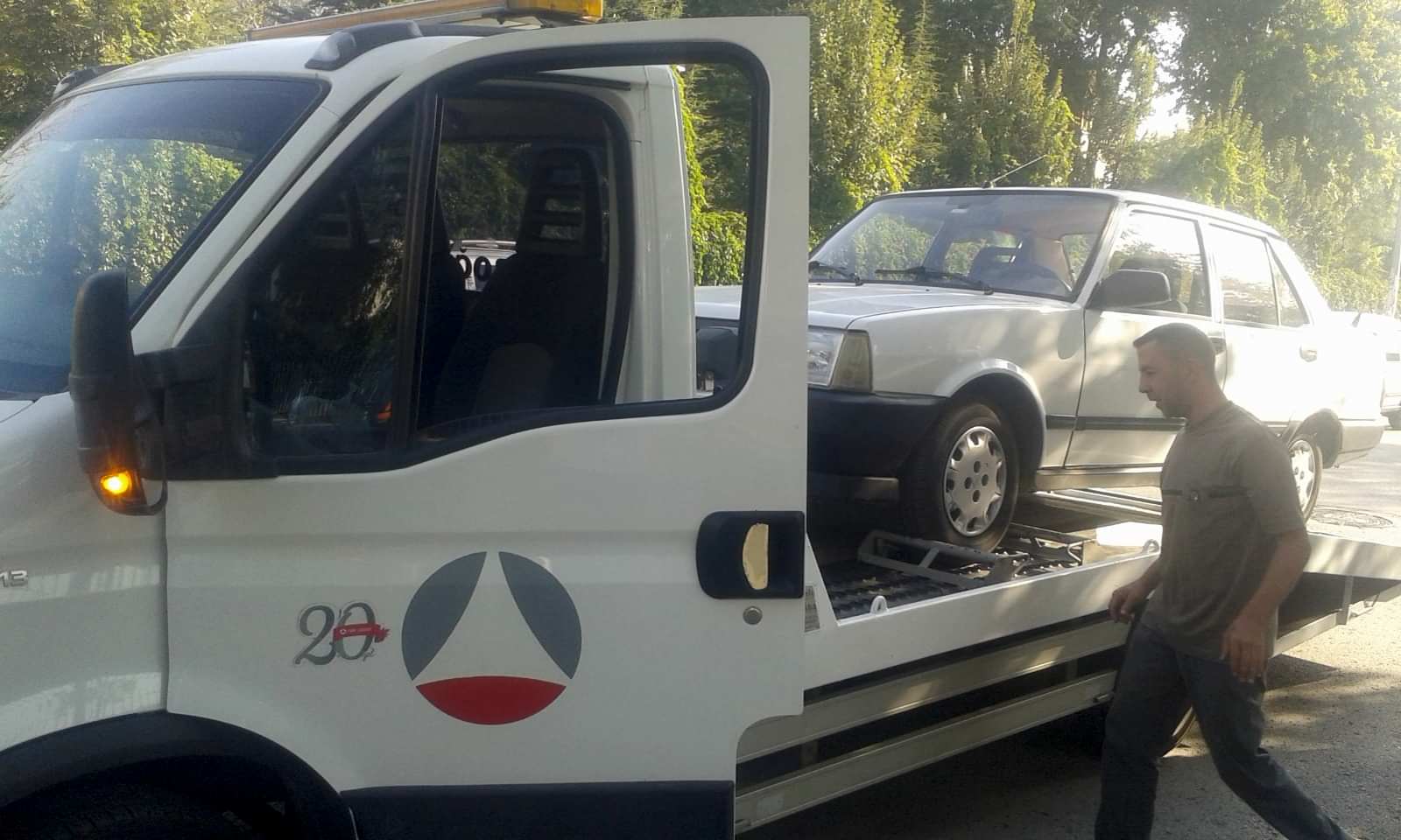 Dikmen Oto Kurtarıcı Yol Yardım Oto Çekici